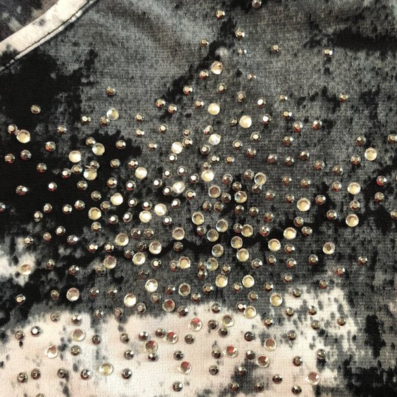 Maurices Black Keyhole back Jeweled Tank - Picture 3 of 10